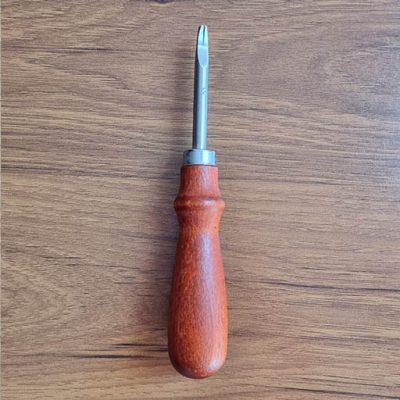 لبه گرد کن دسته چوبی