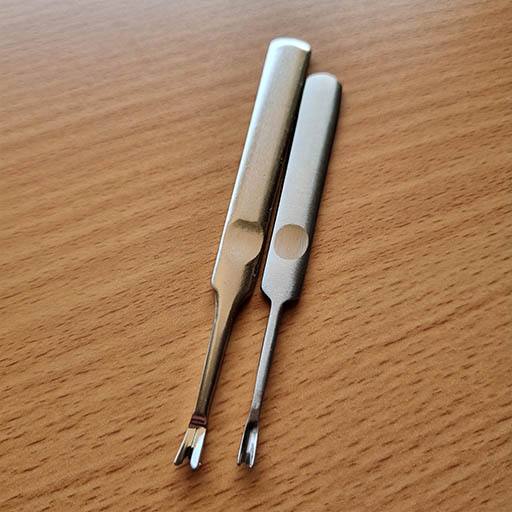 d035 مانیکور یا شیارانداز ابزار آماده سازی محل دوختن برروی چرم