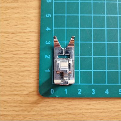 پایه دوخت چرخ خیاطی مدل A672 پاکستانی پایه بخیه و راسته دوزچرخ 680و672
