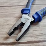 انبر دست 8 اینچ سیموند Simond دسته عایق لاستیکی خوش دست و باکیفیت